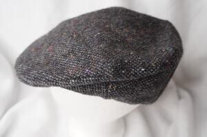 Hanna Hats of Donegal Vintage Flat Cap 100% Wool Tweed Irish Hat Charcoal Fleck